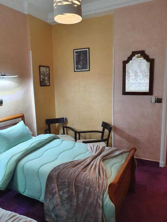 Ambassy Hotel 盖尼特拉 外观 照片